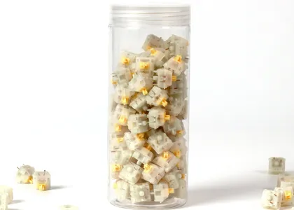 Gateron Full Milky Yellow Switch Set
